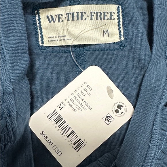 🌴 NWT Free People Smocked Ruffle Hem Top - Picture 3 of 4